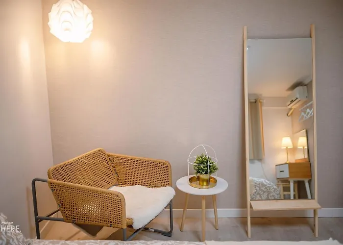 Seeu House Hongdae *